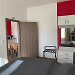 Oeregtoelgy شقة