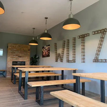 Oeregtoelgy Apartament Szár